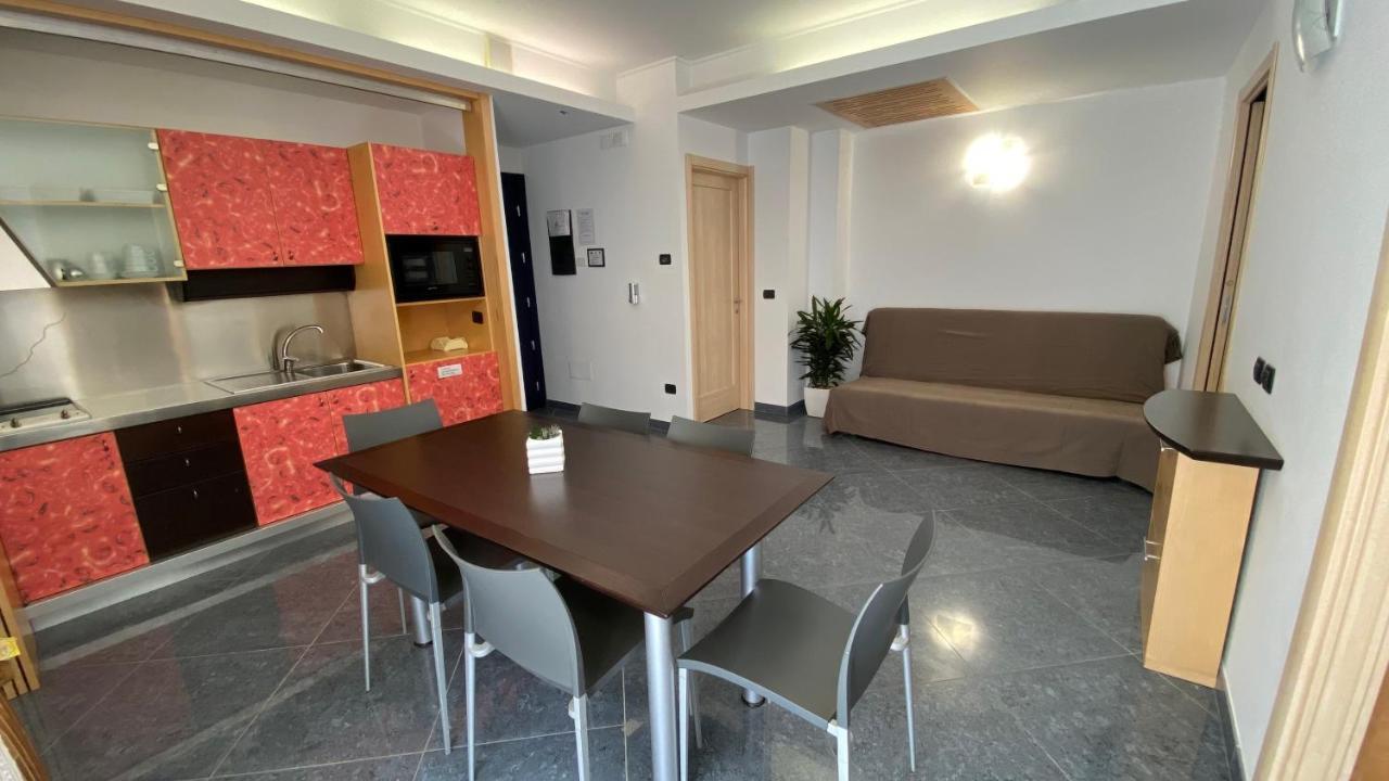 Blu Residence - Hotel Nel Salento 카사라노 외부 사진